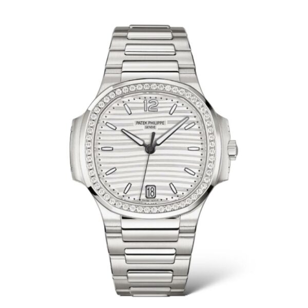 Patek Phillipe Nautilus Self-Winding 35.2mm 7118/1200A Silvery Opaline Dial