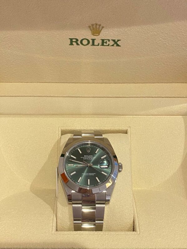 Rolex Datejust Oyster Perpetual 41mm 126300 Mint Green Dial - Image 2