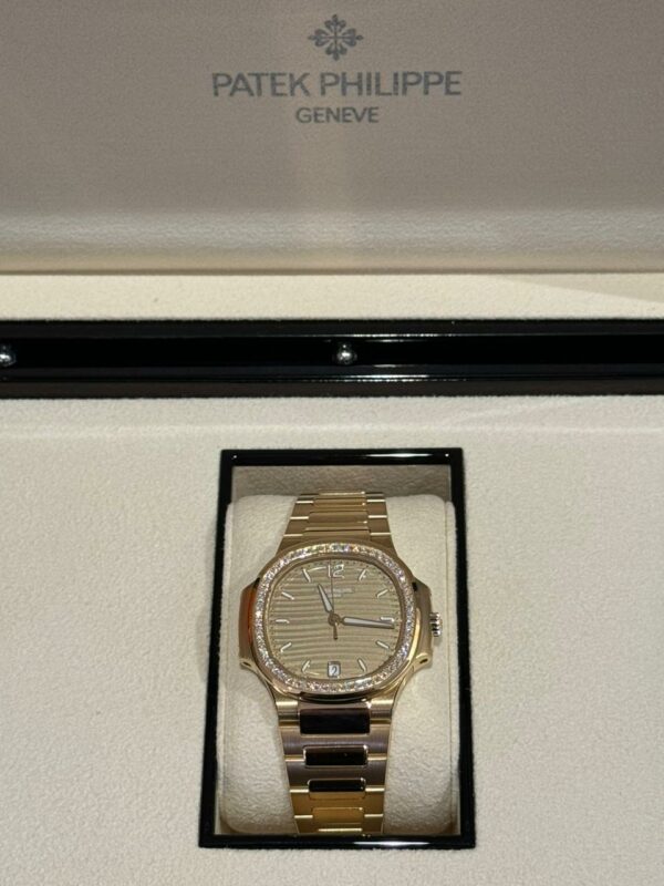Patek Philippe Nautilus 35.2mm 7118/1200R Golden Brown Opaline Rose Gold “LADIES AUTOMATIC” - Image 4