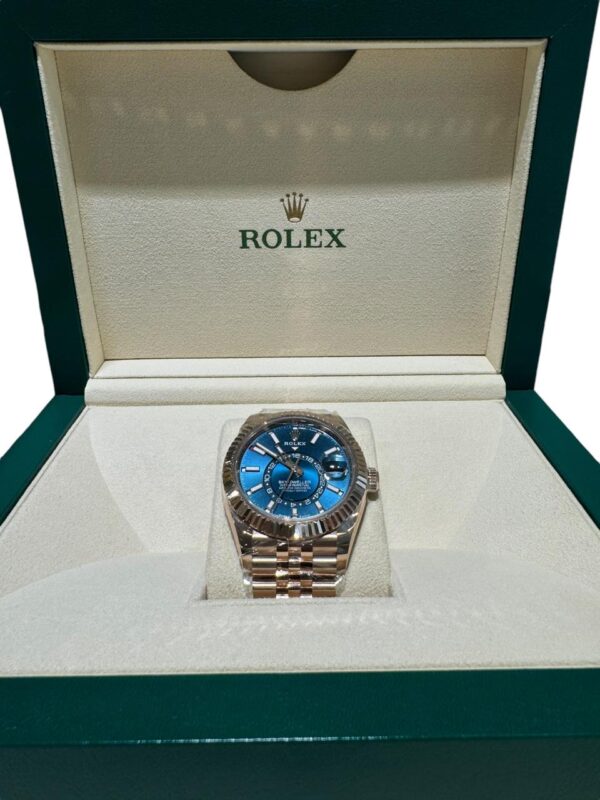 Rolex Sky Dweller 42mm 336935 Rose Gold Blue Green Dial Jubilee Bracelet - Image 4