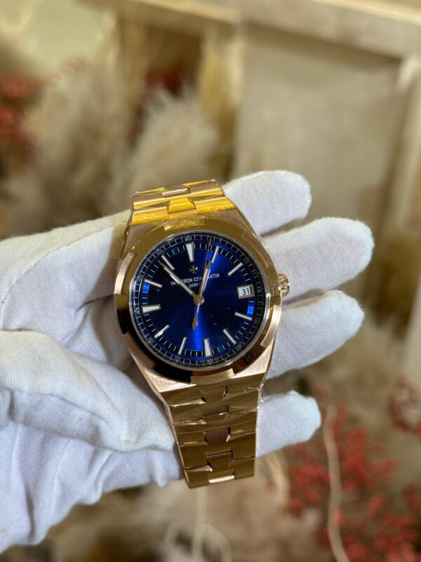 Vacheron Constantin 34.5mm 4600V/200R-B979 Overseas Rose Gold Sunburst Satin-Finished Lacquered Blue Dial - Image 2