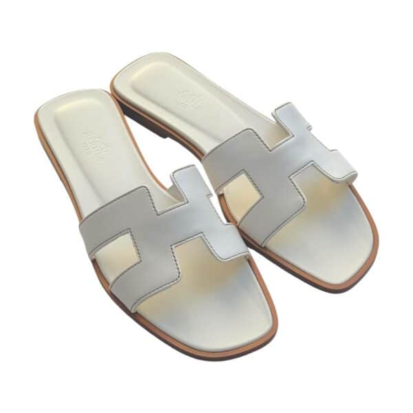 Hermes Oran 38.5 EU White Sandals - Image 2