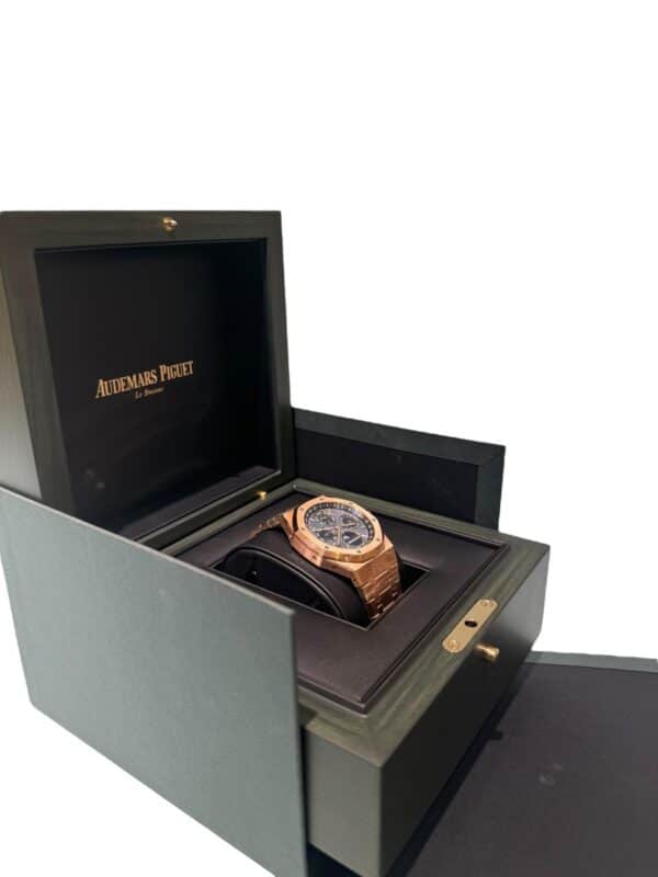 Audemars Piguet Royal Oak 41mm 26574OR.OO.1220OR.03 Rose Gold Blue Dial With ''Grande Tapisserie'' Dial - Image 4