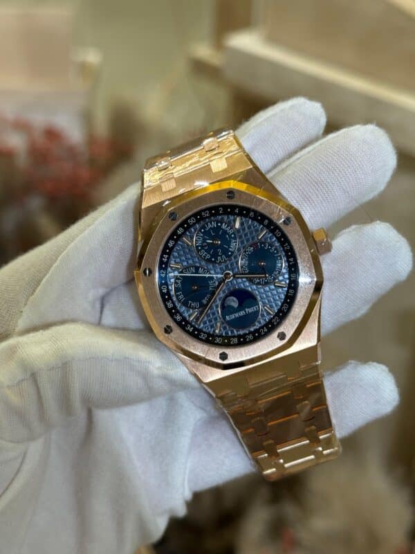 Audemars Piguet Royal Oak 41mm 26574OR.OO.1220OR.03 Rose Gold Blue Dial With ''Grande Tapisserie'' Dial - Image 2