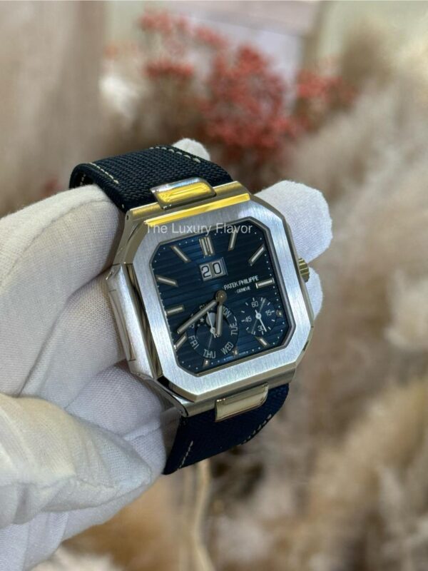 Patek Philippe Cubitus 45mm 5822P Platinum Case Composite Navy-Blue Straps Sunburst Blue Dial - Image 4