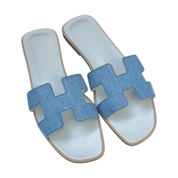 Hermes Oran 38.5 EU Bleu Clair Sandals - Image 2