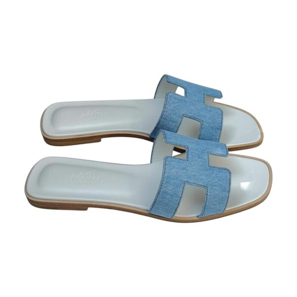 Hermes Oran 38.5 EU Bleu Clair Sandals - Image 3