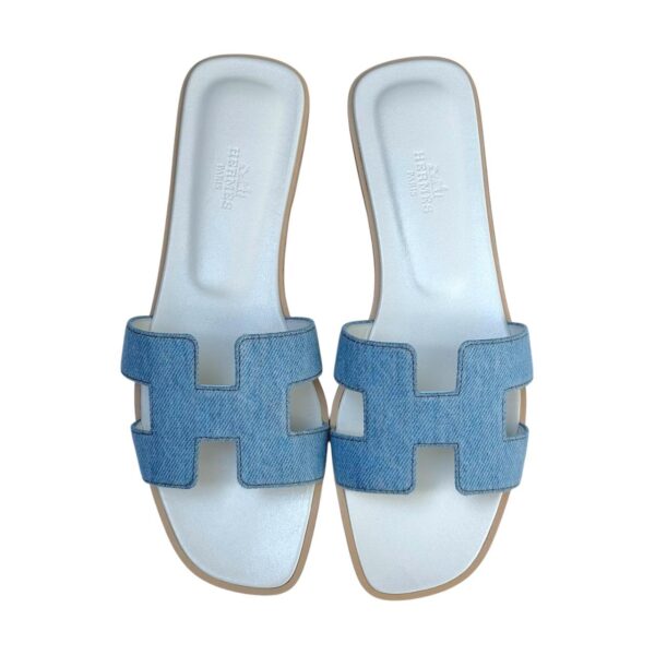 Hermes Oran 38.5 EU Bleu Clair Sandals