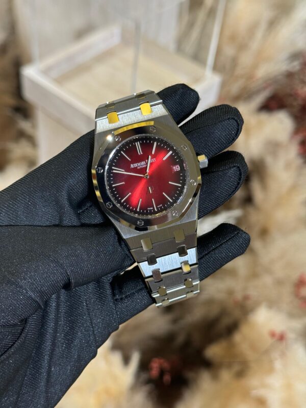 Audemars Piguet Royal Oak 39mm 16202XT.OO.1240XT.01 ''Jumbo'' Extra-Thin Smoked-Burgundy Dial Titanium Case BMG Bezel - Image 3