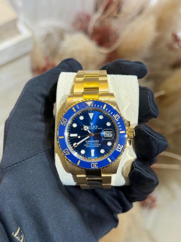 Rolex Submariner Date 41mm Yellow Gold Blue Dial 126618LB - Image 2